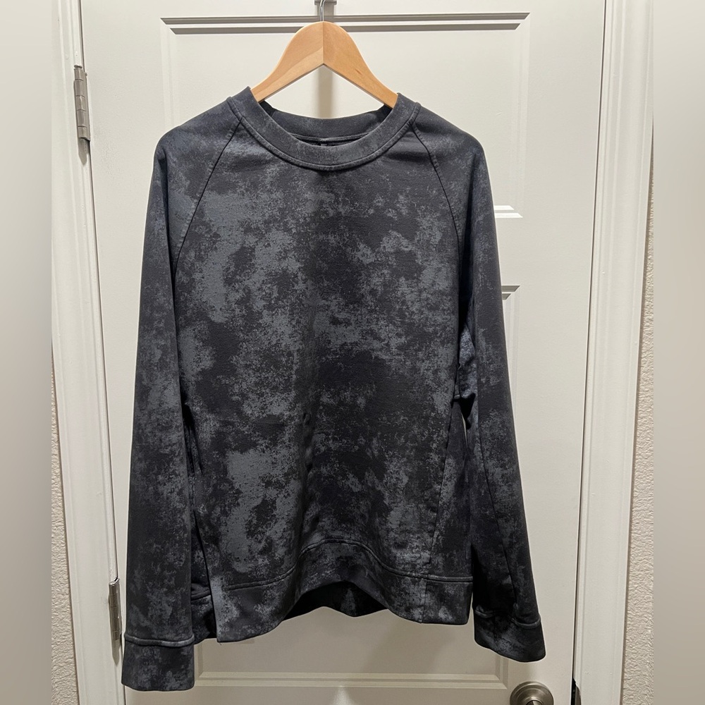 Lululemon Men’s Crewneck Sweatshirt – Gray Pattern, Size Medium